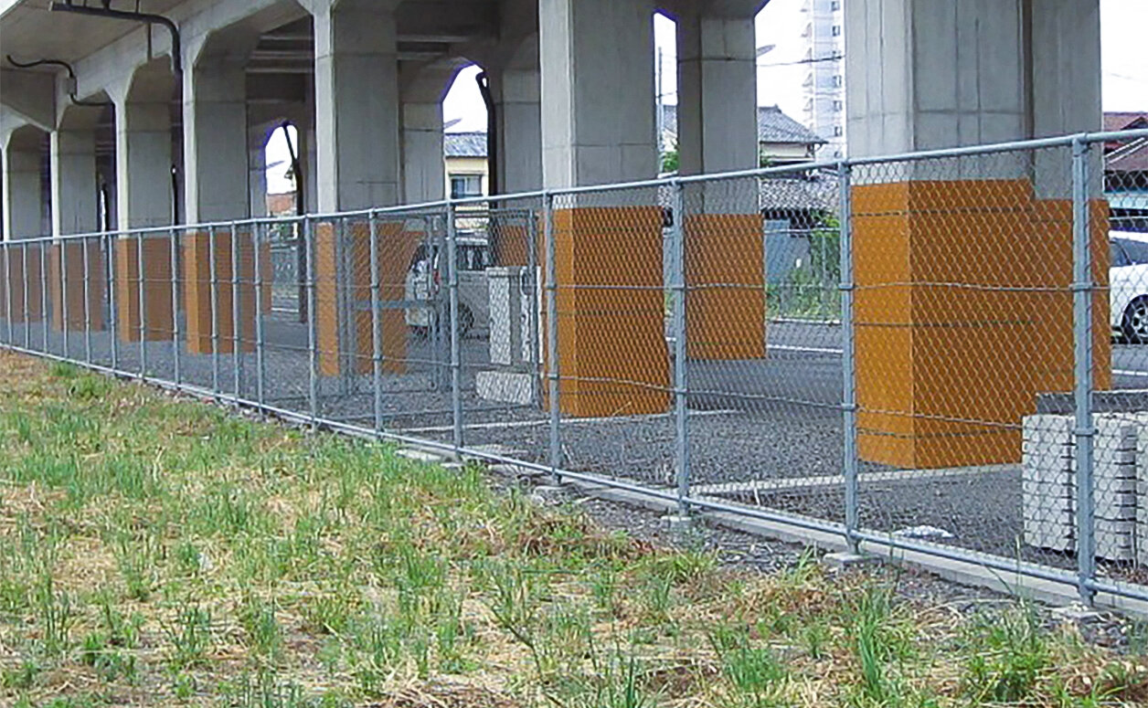 高架道路敷地立入防止柵