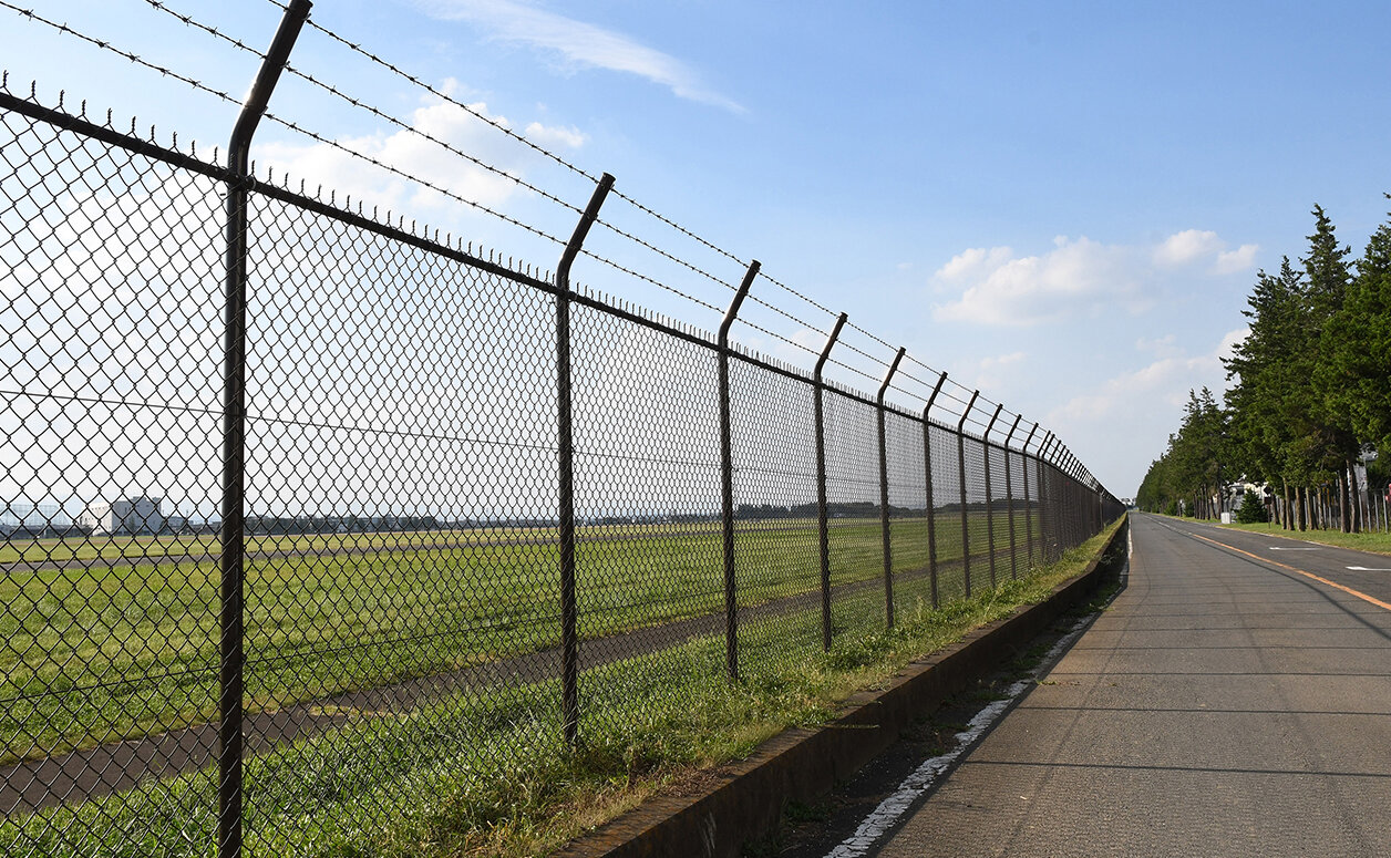 航空自衛隊基地立入防止